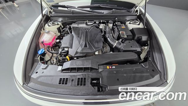Hyundai Grandeur (GN7) 3.5 Gasoline 2WD Calligraphy 2024 — фото 6