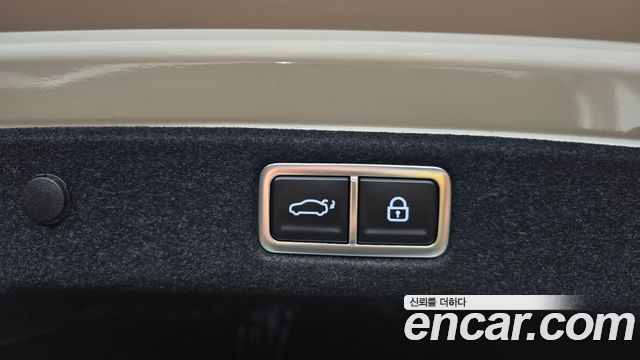 Hyundai Grandeur (GN7) 3.5 Gasoline 2WD Calligraphy 2024 — фото 18