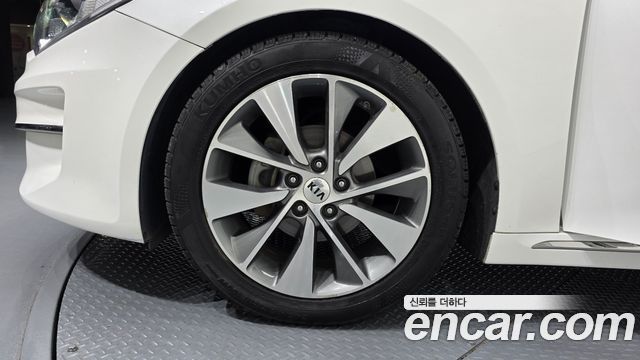 Kia K5 (II) 2.0 MX Prestige 2017 — фото 5