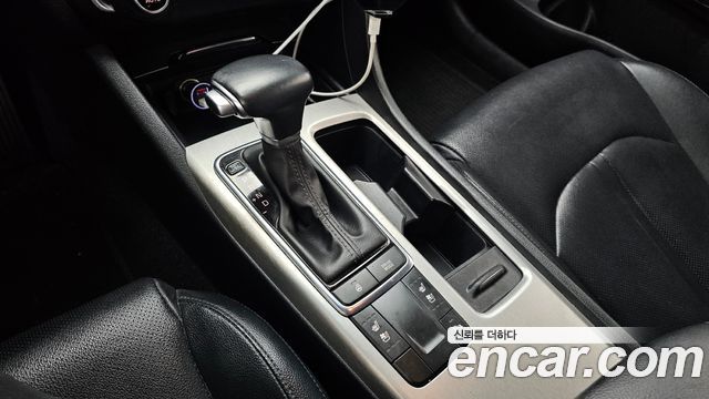 Kia K5 (II) 2.0 MX Prestige 2017 — фото 9