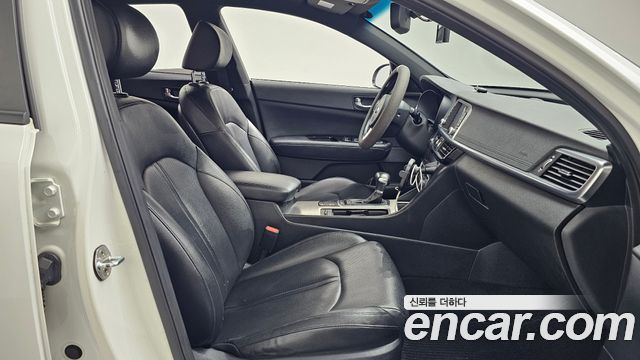 Kia K5 (II) 2.0 MX Prestige 2017 — фото 11