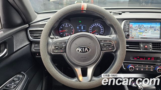 Kia K5 (II) 2.0 MX Prestige 2017 — фото 13