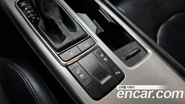 Kia K5 (II) 2.0 MX Prestige 2017 — фото 17