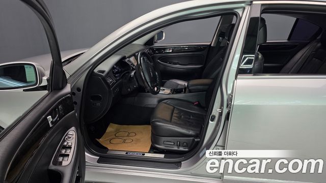 Hyundai Genesis BH 330 Luxury Standard 2012 — фото 10