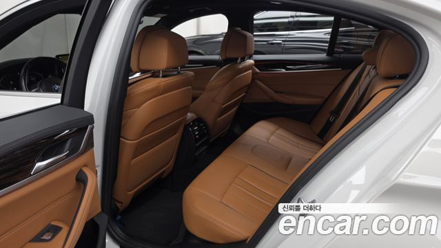 BMW 5 Series (G30) 520i M Sport 2021 — фото 26