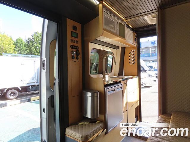 Renault Korea Master Camping car 2020 — фото 9