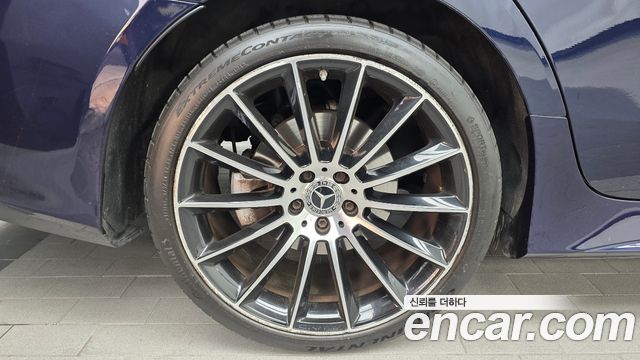 Mercedes-Benz CLS-Class (C257) CLS400d 4MATIC AMG Line 2019 — фото 5