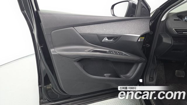 Peugeot 3008 (II) 1.5 BlueHDi Allure 2019 — фото 30