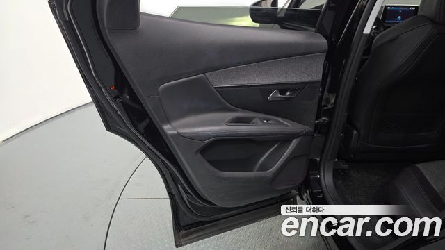 Peugeot 3008 (II) 1.5 BlueHDi Allure 2019 — фото 31