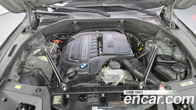 BMW 5 Series GT (F07) GT 2011 — фото 6