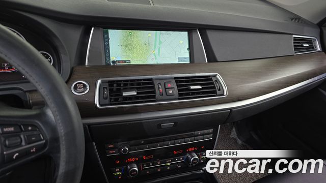 BMW 5 Series GT (F07) GT 2011 — фото 12