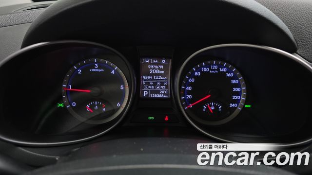 Hyundai Santa Fe (DM) Diesel(e-VGT) 2.0 2WD Premium 2014 — фото 8