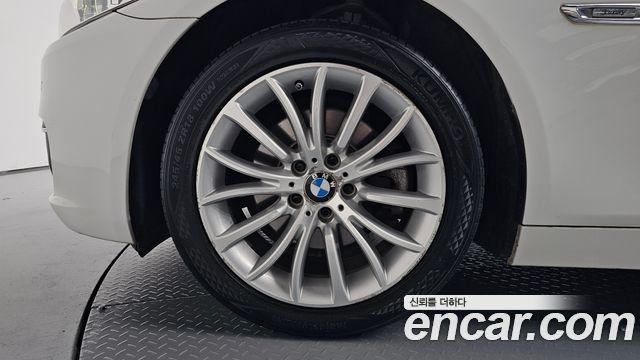 BMW 5 Series (F10) 520d Luxury 2014 — фото 5