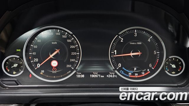 BMW 5 Series (F10) 520d Luxury 2014 — фото 8
