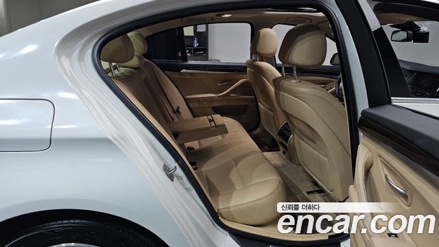 BMW 5 Series (F10) 520d Luxury 2014 — фото 11