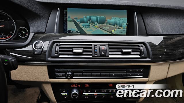 BMW 5 Series (F10) 520d Luxury 2014 — фото 14