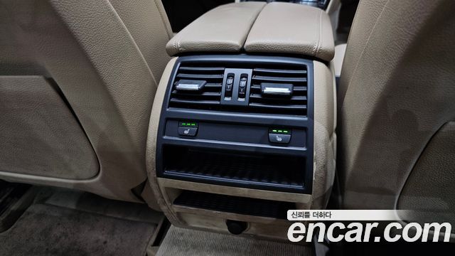 BMW 5 Series (F10) 520d Luxury 2014 — фото 19