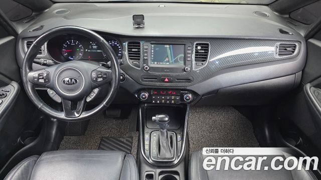 Kia Carens 2.0 LPI Prestige 2018 — фото 7