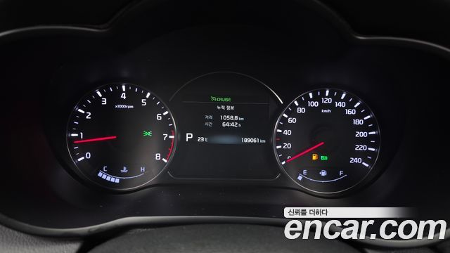 Kia Carens 2.0 LPI Prestige 2018 — фото 8