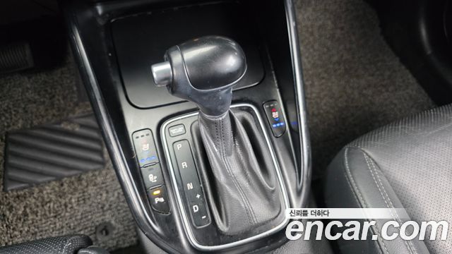 Kia Carens 2.0 LPI Prestige 2018 — фото 9