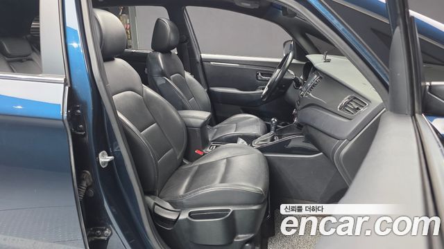 Kia Carens 2.0 LPI Prestige 2018 — фото 11