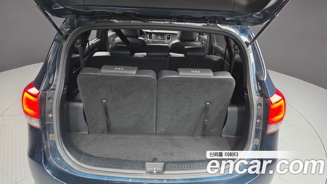 Kia Carens 2.0 LPI Prestige 2018 — фото 20