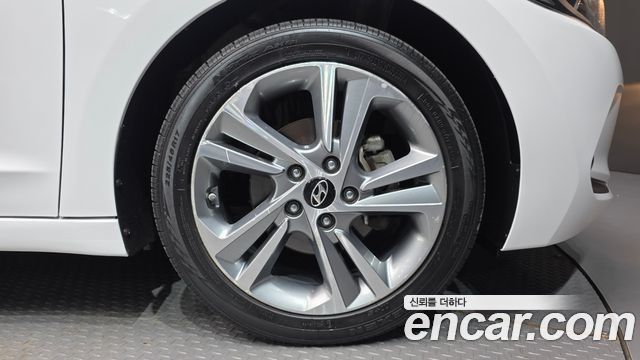 Hyundai Avante (AD) 1.6 GDI Value Plus 2017 — фото 5