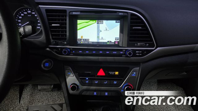 Hyundai Avante (AD) 1.6 GDI Value Plus 2017 — фото 13