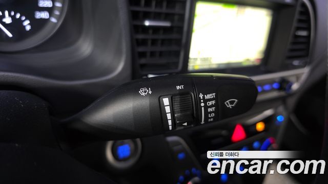 Hyundai Avante (AD) 1.6 GDI Value Plus 2017 — фото 20