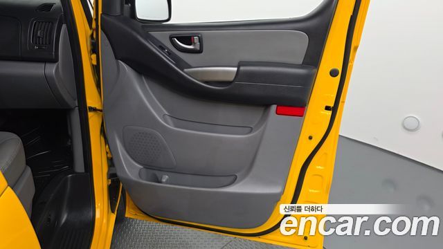 Hyundai Grand Starex School Bus LPi 2019 — фото 24