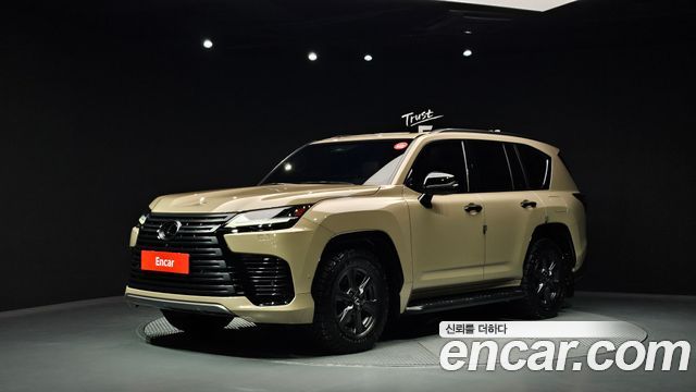 Lexus LX (IV) 700h Overtrail