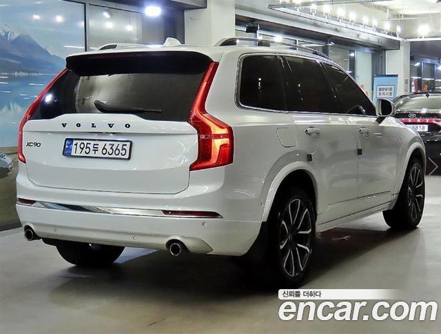 Volvo XC90 (II) D5 Momentum 2017 — фото 4