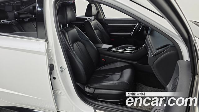 Hyundai Sonata (DN8) 2.0 Premium Plus 2022 — фото 26