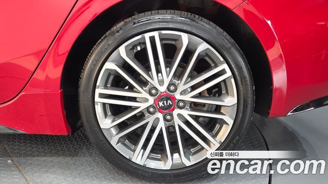 Kia K3 5Door GT Plus 2019 — фото 21