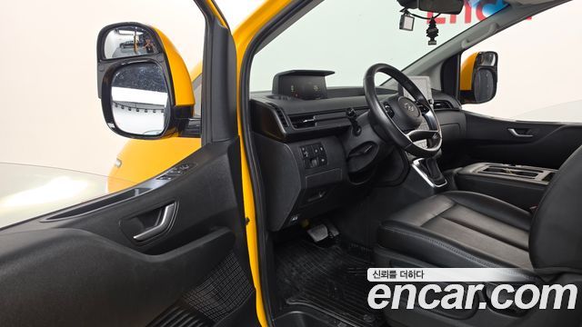 Hyundai Staria L3.5  Kinder Safety Car 15-Seater 2022 — фото 10
