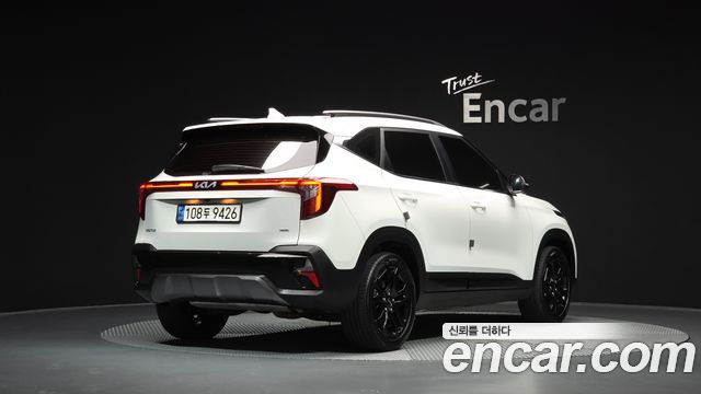 Kia Seltos Gasoline 1.6 Turbo 4WD Gravity 2023 — фото 2