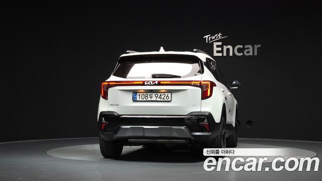Kia Seltos Gasoline 1.6 Turbo 4WD Gravity 2023 — фото 4