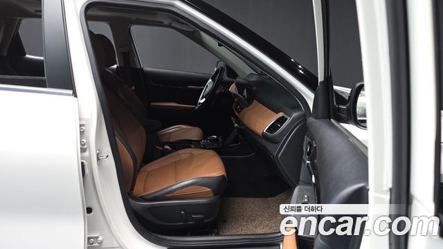 Kia Seltos Gasoline 1.6 Turbo 4WD Gravity 2023 — фото 11