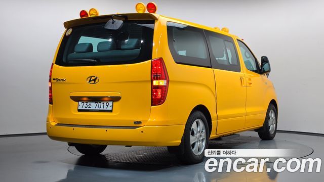 Hyundai Grand Starex School Bus LPi 2021 — фото 2