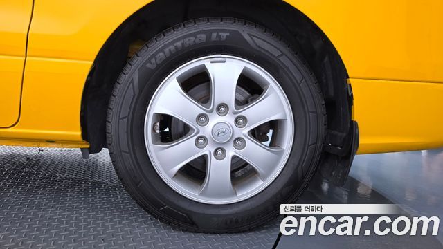 Hyundai Grand Starex School Bus LPi 2021 — фото 21