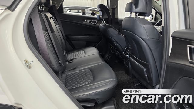 Kia Sportage (V) Diesel 2.0 2WD Signature 2022 — фото 11