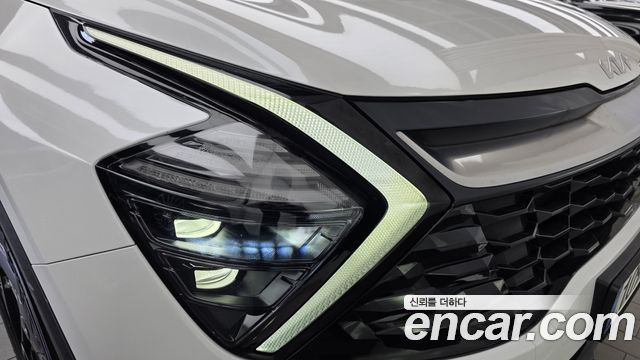 Kia Sportage (V) Diesel 2.0 2WD Signature 2022 — фото 22