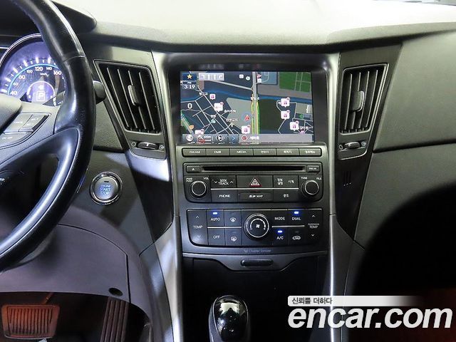 Hyundai Sonata The Brilliant CVVL Smart 2013 — фото 15