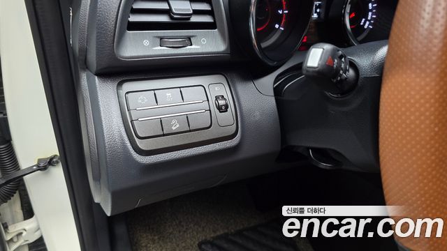 KG Mobility (SsangYong) Tivoli Armor Gear Plus 2WD 2019 — фото 19