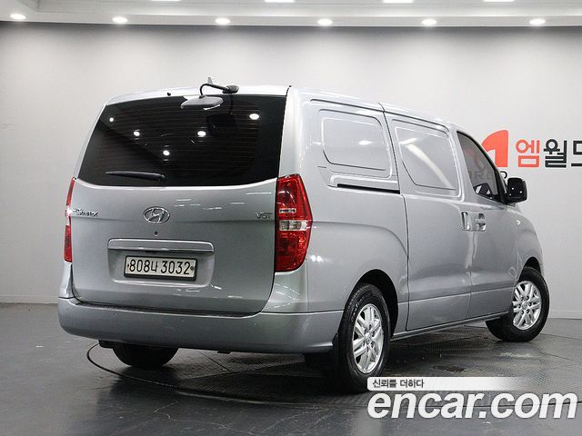Hyundai Grand Starex 3-Seater VAN Modern 2017 — фото 3