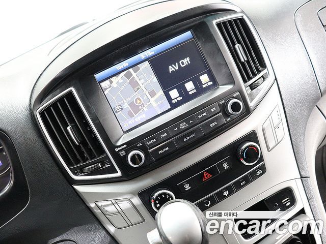 Hyundai Grand Starex 3-Seater VAN Modern 2017 — фото 7