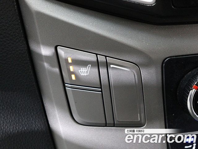 Hyundai Grand Starex 3-Seater VAN Modern 2017 — фото 15