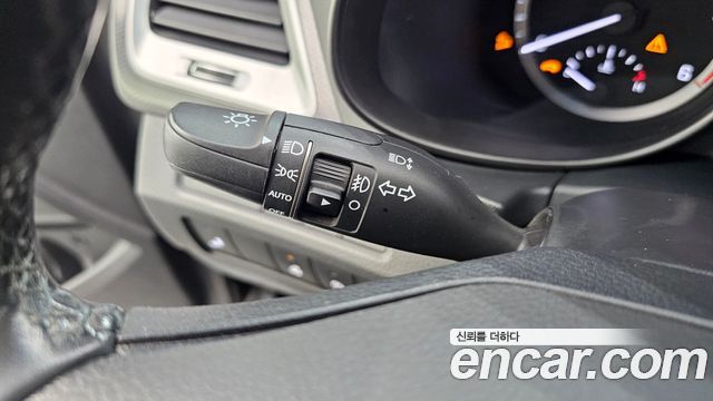 Hyundai Santa Fe The Prime Diesel 2.0 2WD Value Plus 2018 — фото 18