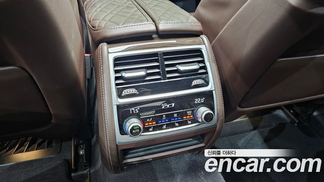 BMW 7 Series (G11) 740d xDrive Design Pure Excellence 2020 — фото 18