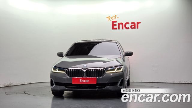BMW 5 Series (G30) 530e Luxury 2022 — фото 3